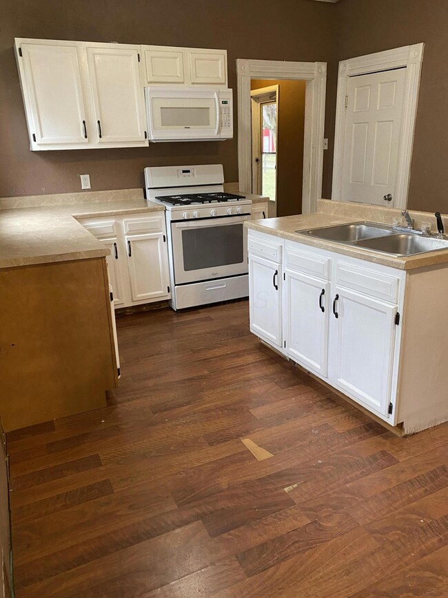 219 Maple St, Sugar Grove, OH 43155 - photo 7