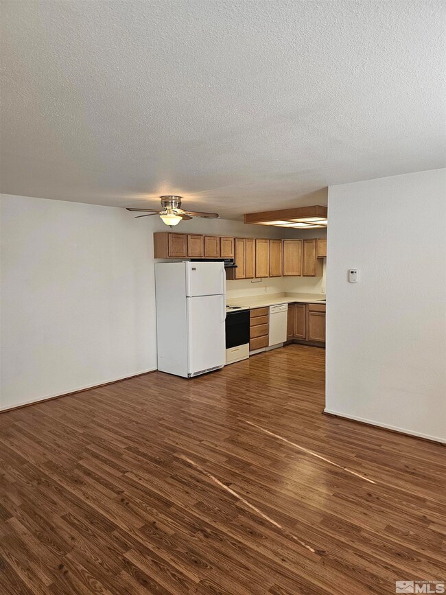232 4th St unit 2, Sparks, NV 89431 - photo 3
