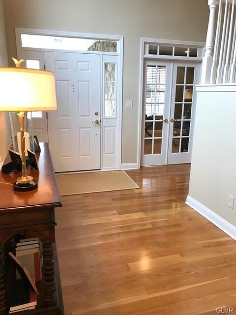 6995 Farmington Dr unit I2, Macungie, PA 18062 - photo 4