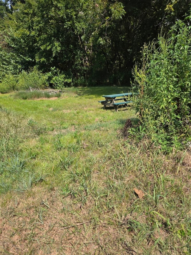 643 Brazil Eaton Rd, Trenton, TN 38382 - photo 6