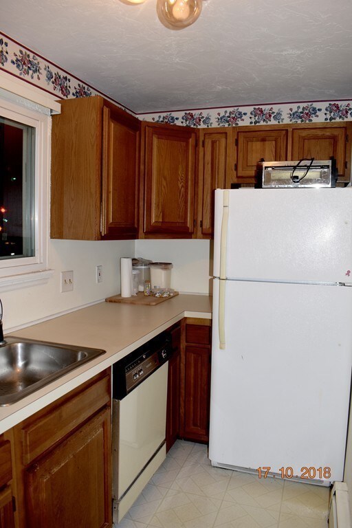 485 E Water St unit 4, Rockland, MA 02370 - photo 6