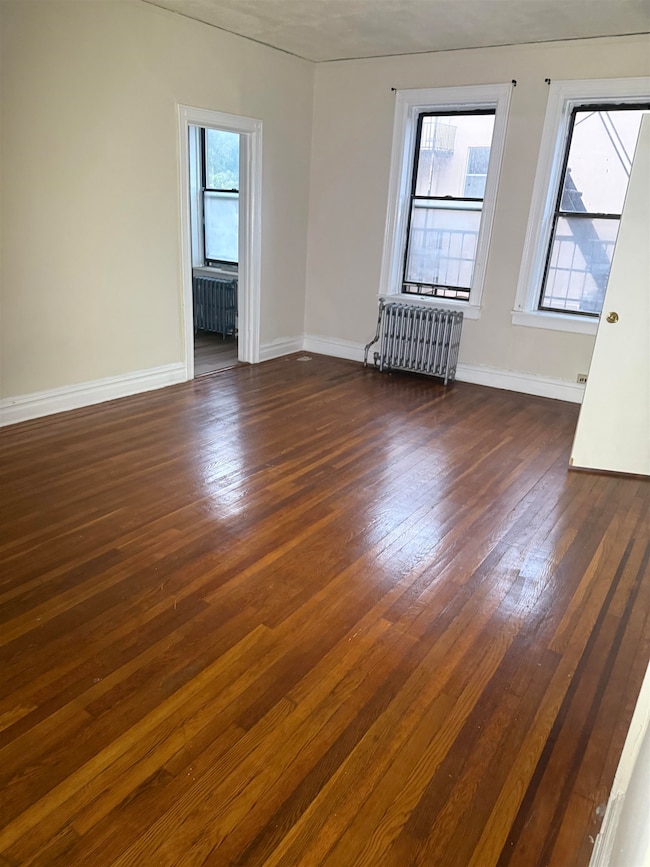 The Madrid unit C03, Jersey City, NJ 07306 - photo 4