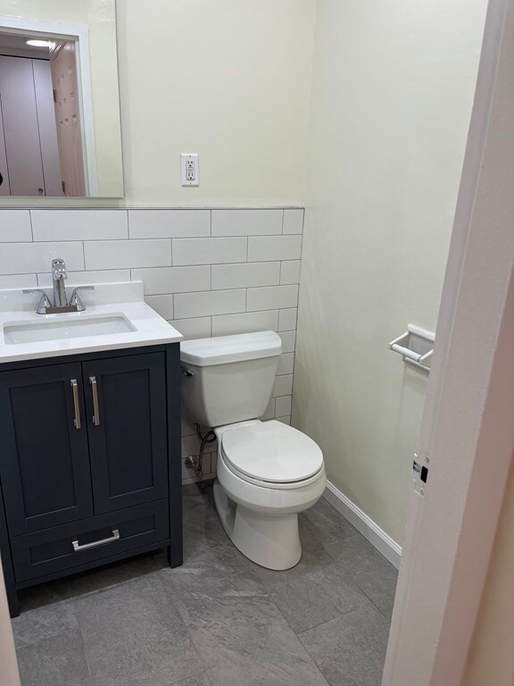 Whittier Place unit 17G, Boston, MA 02114 - photo 4