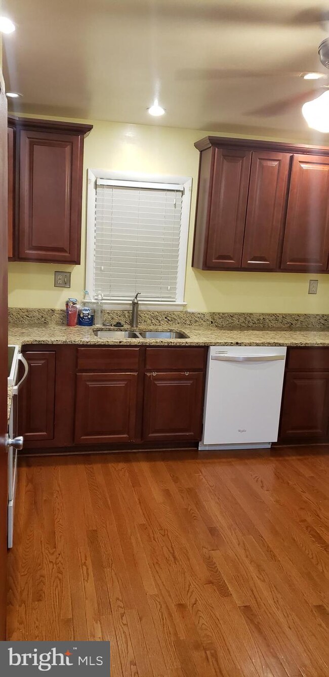 7115 Giddings Dr, Capitol Heights, MD 20743 - photo 3