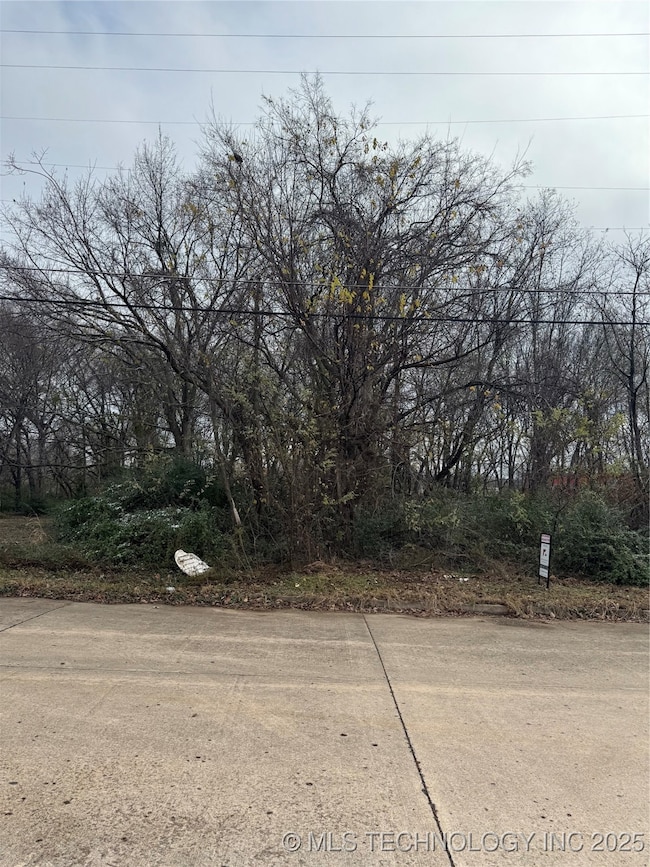 632 N 4th St, Muskogee, OK 74401 - photo 2