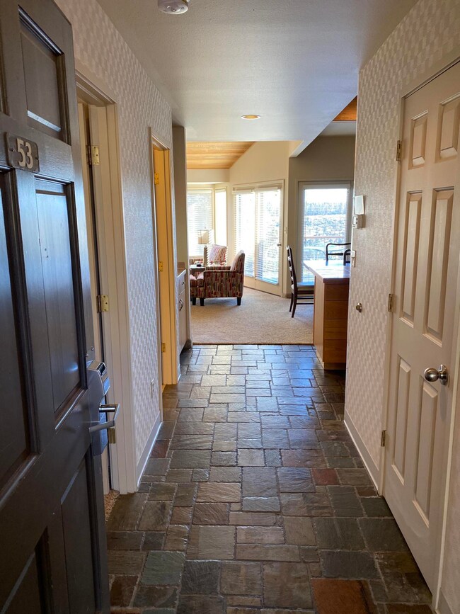 1850 Redtail Hawk Dr unit RV53K, Redmond, OR 97756 - photo 3