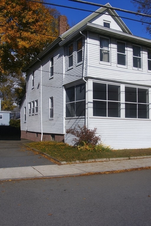 22 Prescott St, Medford, MA 02155 - photo 4