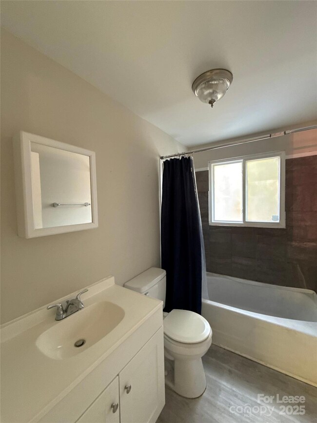 2700 Capitol Dr unit 1, Charlotte, NC 28208 - photo 6