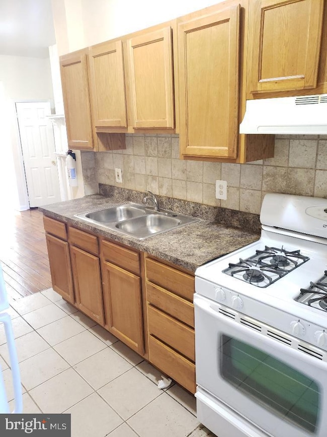 1735 N Payson St, Baltimore, MD 21217 - photo 3