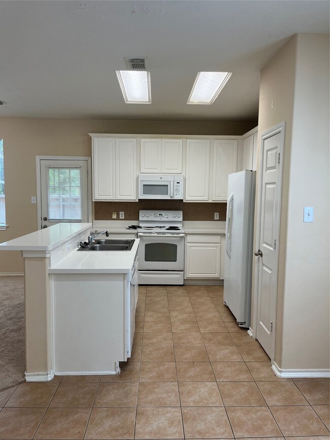 231 N Burberry Park Cir, Spring, TX 77382 - photo 4