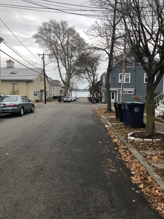62 Leach St unit 1, Salem, MA 01970 - photo 2
