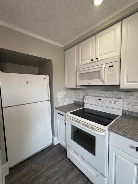 Electric Stove, Microwave & Refrigerator
