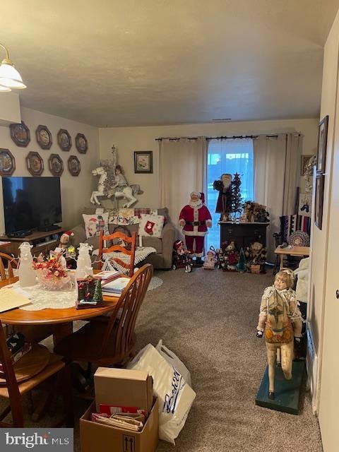 627 Colony Dr, York, PA 17404 - photo 2