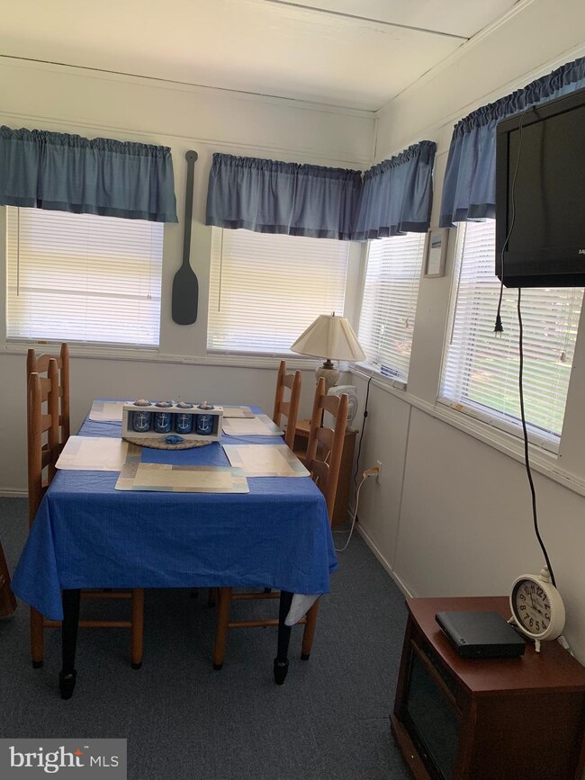 318 Piney Forest Dr, Colonial Beach, VA 22443 - photo 7