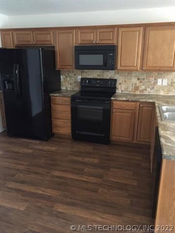 617 N Ridgeway St, Sapulpa, OK 74066 - photo 5