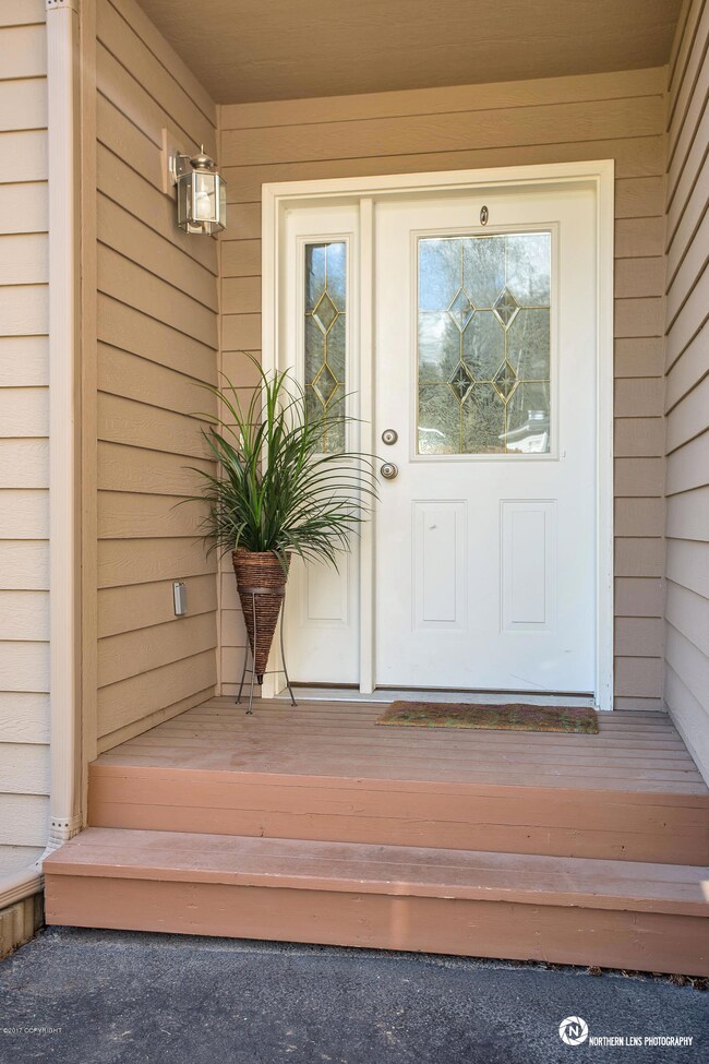 4_EntranceExterior