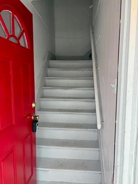 148 Beyne St unit 2, Mount Clemens, MI 48043 - photo 3