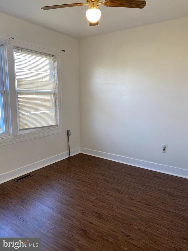 252 I St, Penns Grove, NJ 08069 - photo 7