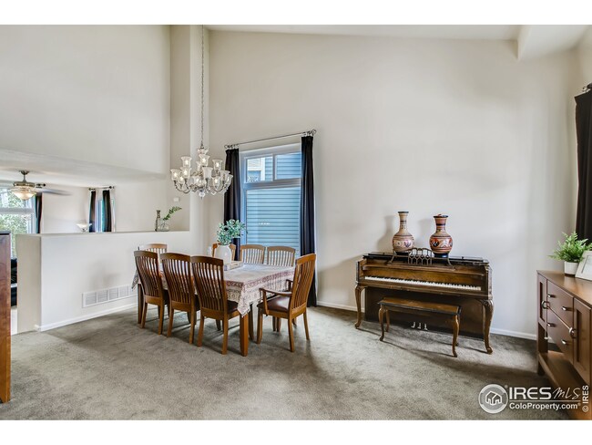 Large entry with vaulted ceilings