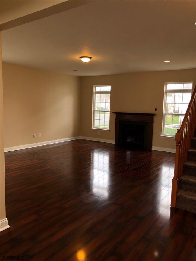 213 E Kennedy Dr, Egg Harbor Township, NJ 08234 - photo 4