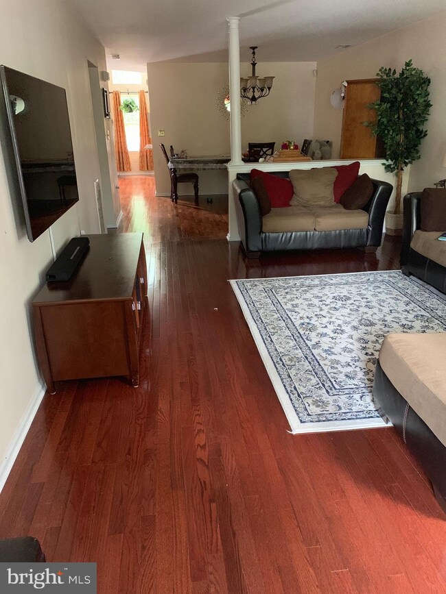 103 Camelot Ct, Princeton, NJ 08540 - photo 3