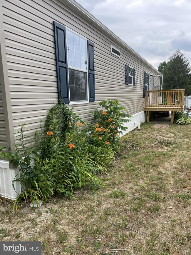 902 Baldwin Dr, West Chester, PA 19380 - photo 4