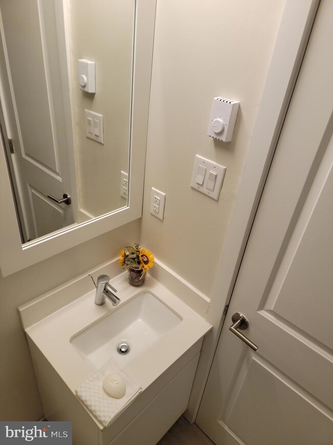 102 W North Ln unit C-4, Conshohocken, PA 19428 - photo 7