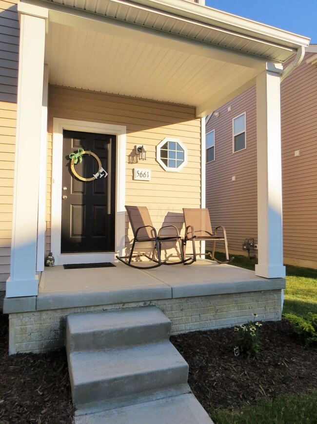 Front Entry/Porch
