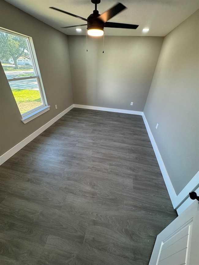 408 S unit 2nd St, Nederland, TX 77627 - photo 7