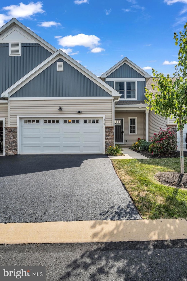 1842 Shady Ln, Mechanicsburg, PA 17055 - photo 2