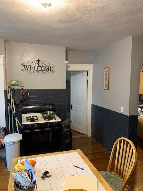 81 Lynch St, Providence, RI 02908 - photo 7