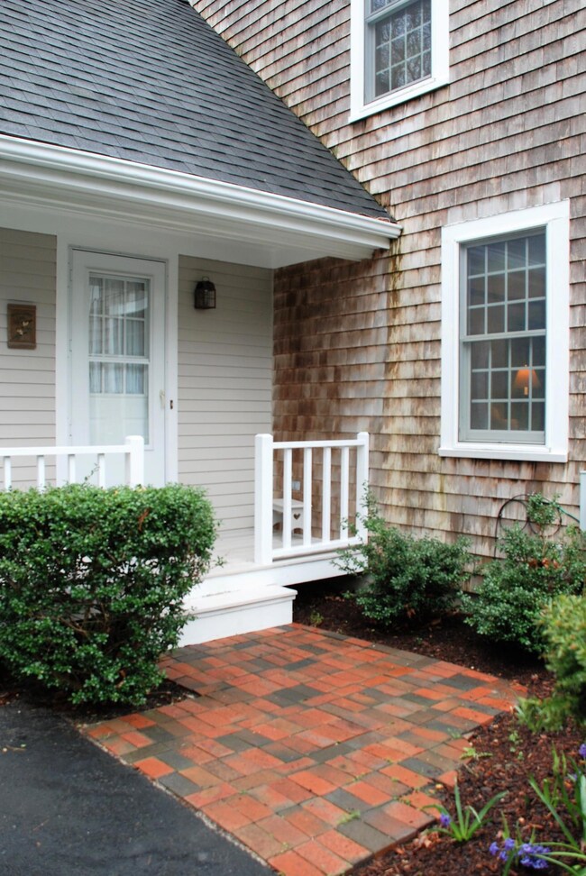 11 Highridge Ln, Sandwich, MA 02563 - photo 2