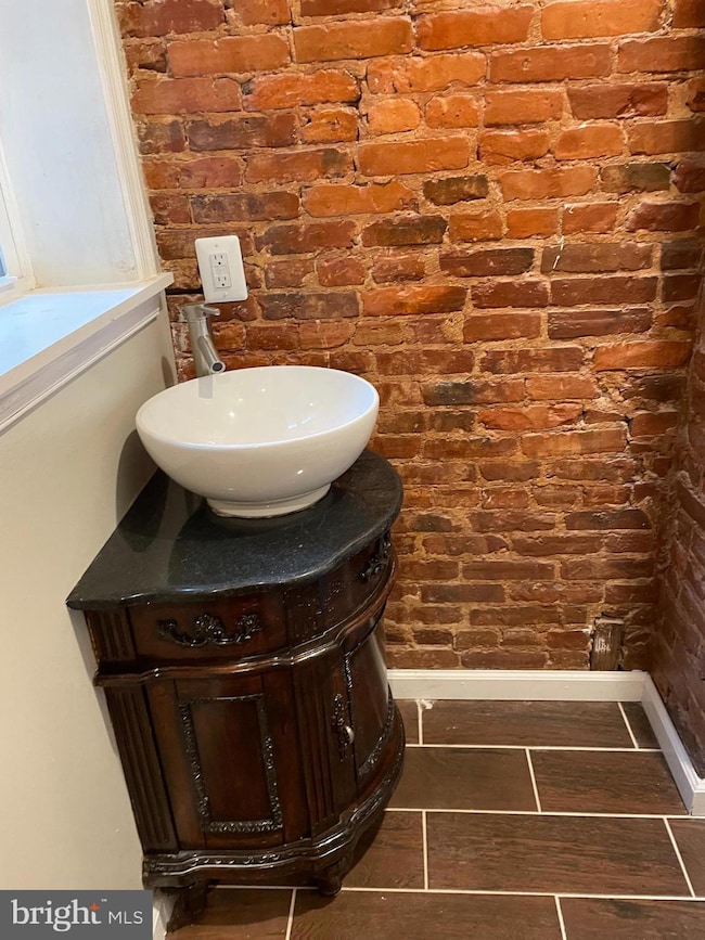 733 E 22nd St, Baltimore, MD 21218 - photo 6