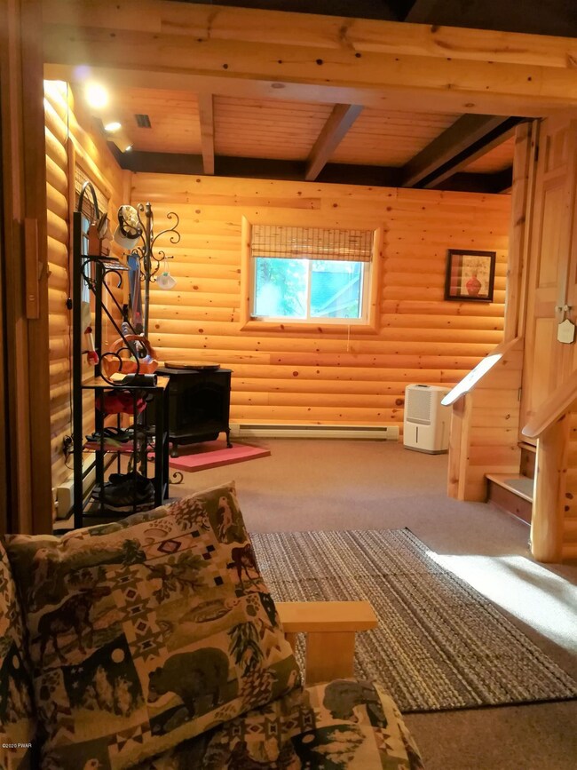 237 Washington Dr, Dingmans Ferry, PA 18328 - photo 6