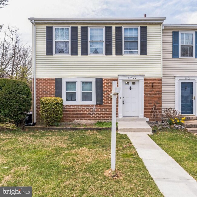 6900 Scotch Dr, Laurel, MD 20707 - photo 2