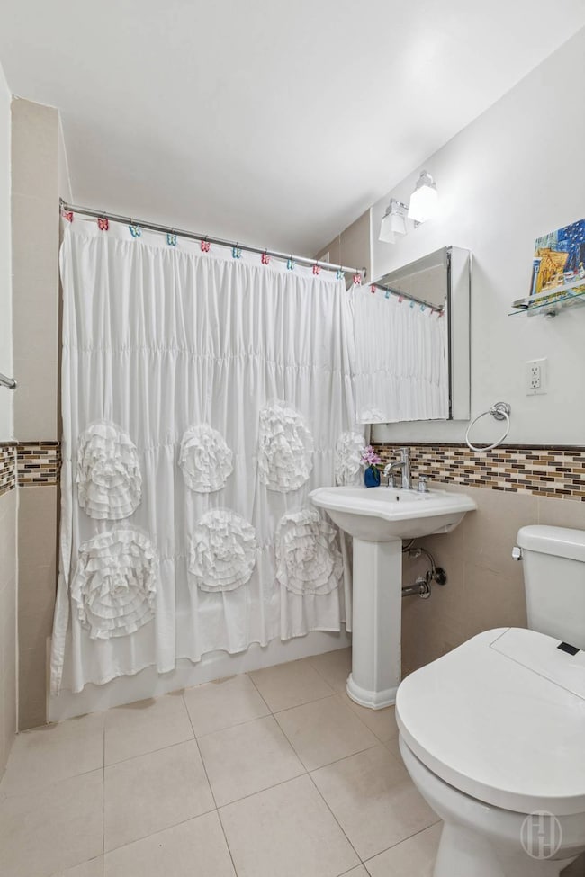 The Halsey House unit 6 Q, Rego Park, NY 11374 - photo 6