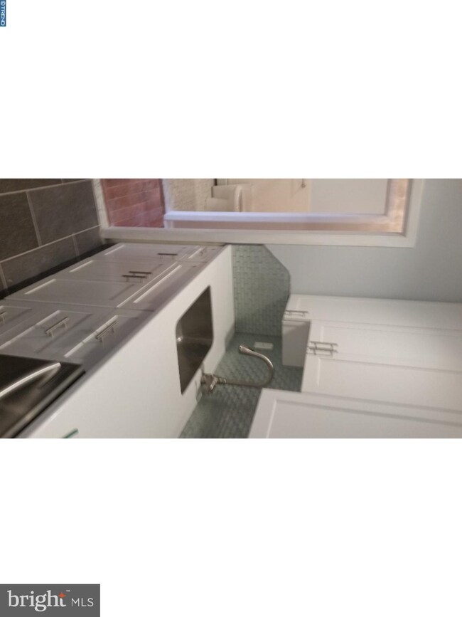 155 Burmont Rd unit 2ND FL, Drexel Hill, PA 19026 - photo 7