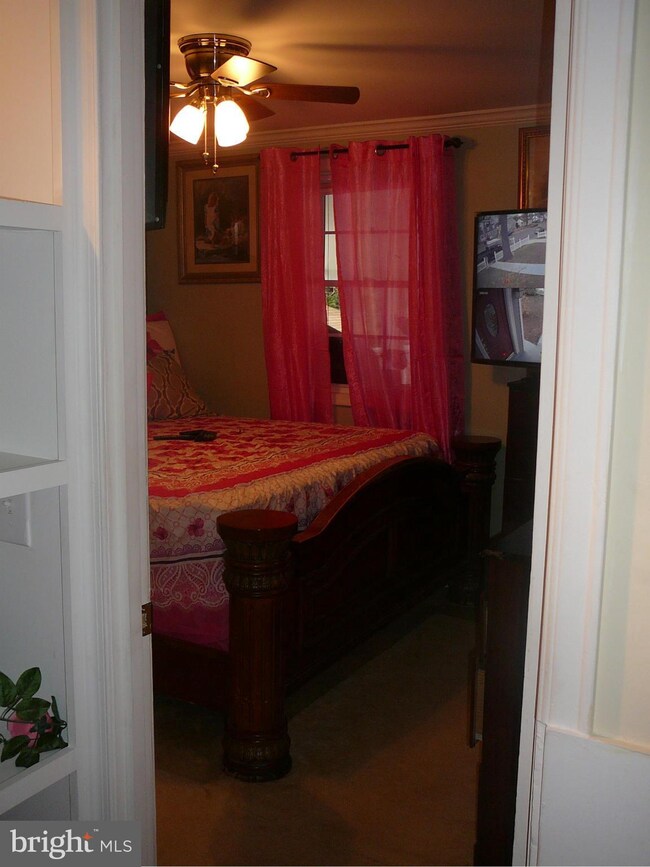 6317 Patterson St, Riverdale, MD 20737 - photo 7