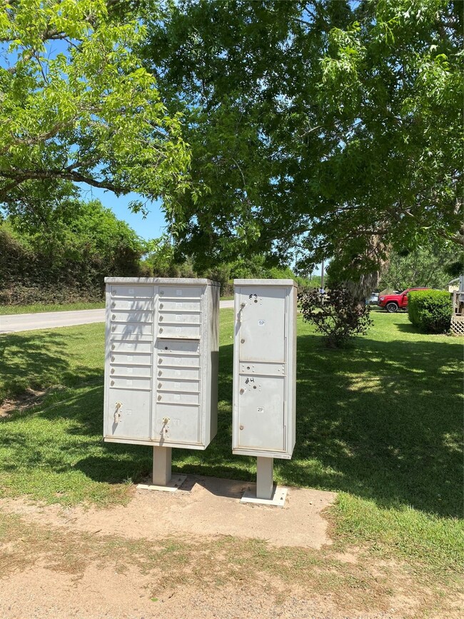 17810 Willow Run St, Hockley, TX 77447 - photo 6