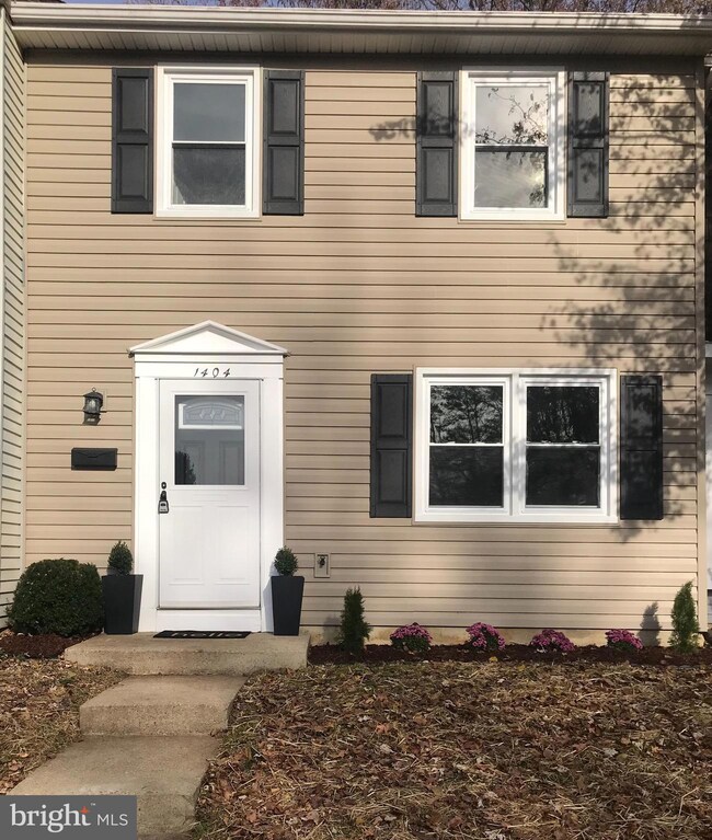 1404 Foxwood Ct, Annapolis, MD 21409 - photo 2