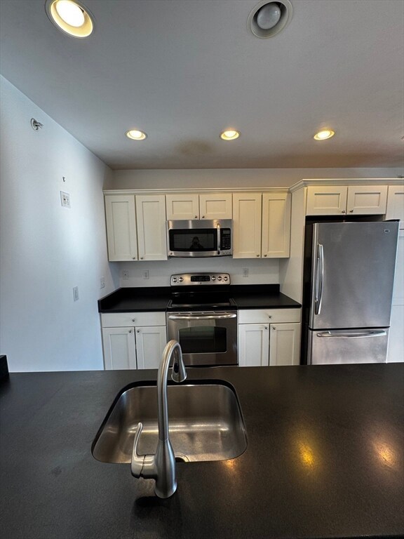 74 Elm St unit 5, Danvers, MA 01923 - photo 4