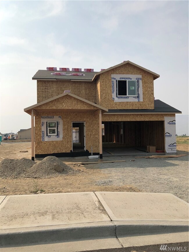 2237 2nd St SE, East Wenatchee, WA 98802 - photo 2