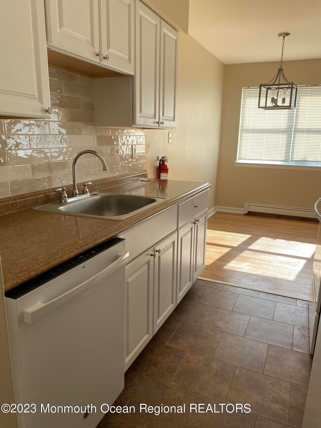 79 Stonehurst Blvd unit D, Freehold, NJ 07728 - photo 6