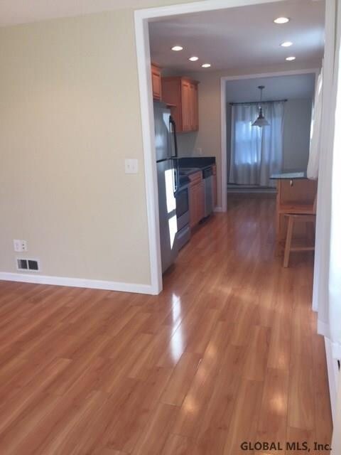 14 Stella Terrace, Albany, NY 12205 - photo 4