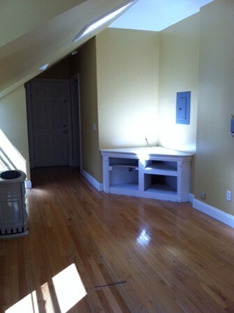 49 Washington St unit 2, Monson, MA 01057 - photo 3