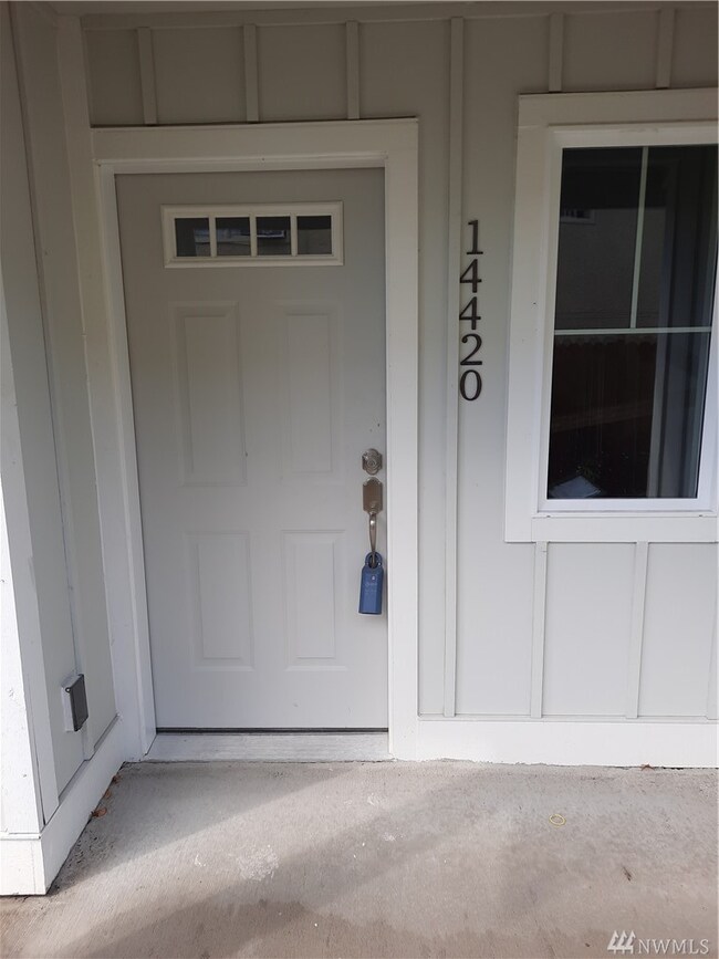 14420 34th Ln S, Tukwila, WA 98168 - photo 2