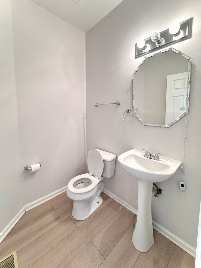 2350 Sheehan Dr, Naperville, IL 60564 - photo 4