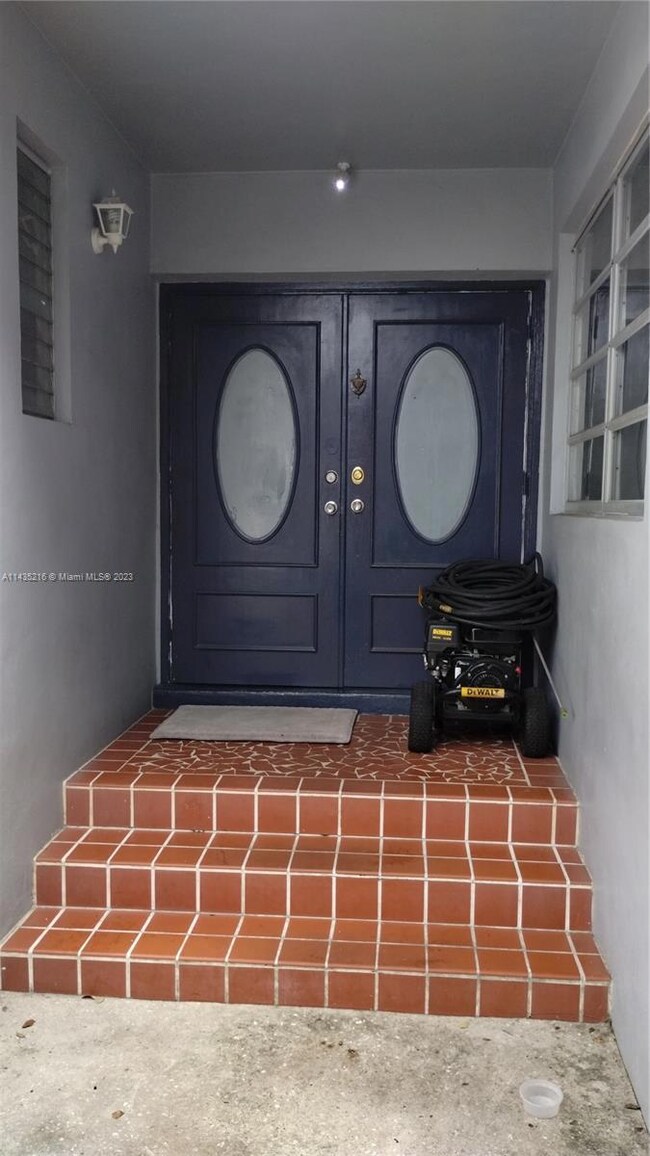 3/2 back door
