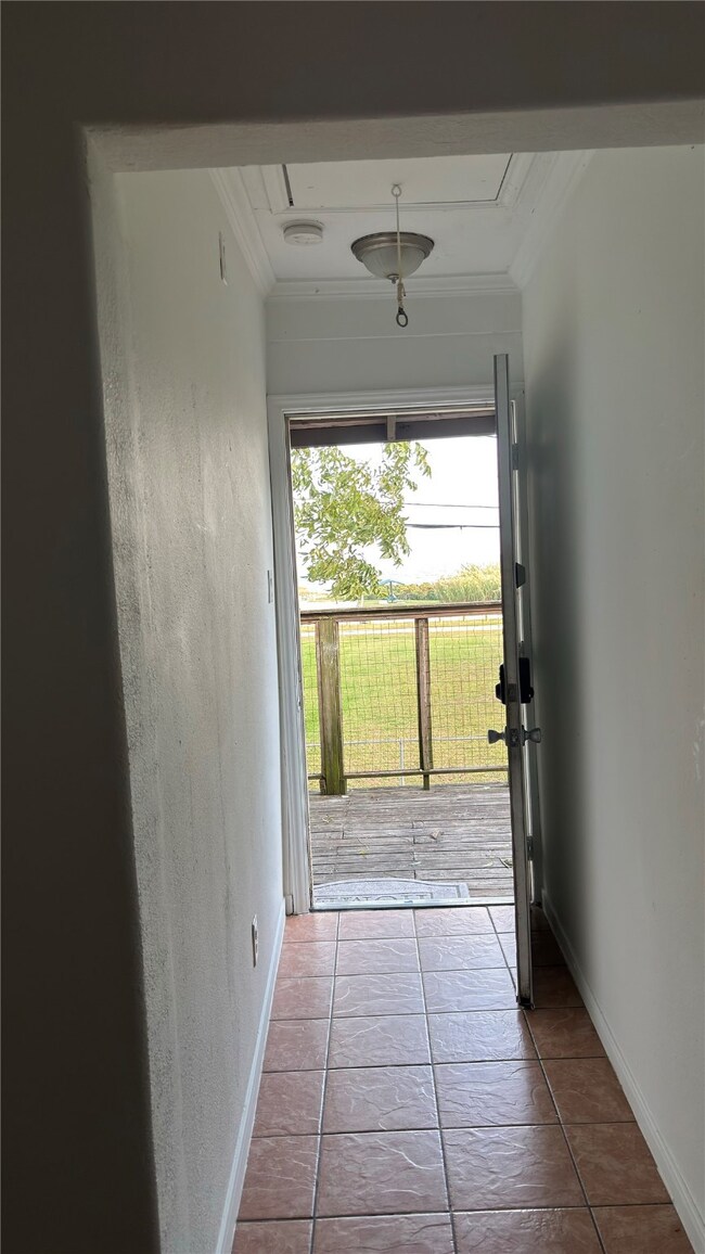 4911 Oleander St unit B, Seabrook, TX 77586 - photo 5