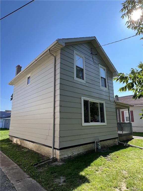 95 Miller St, North Tonawanda, NY 14120 - photo 2